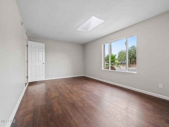 4th image of 8100 N Bayou Dr