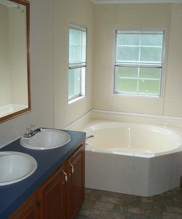 5th image of 206 Knollwood Dr