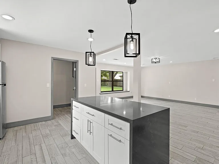 5522 Braesvalley Dr — Photo 8