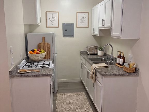 3rd image of 10300 National Blvd #5