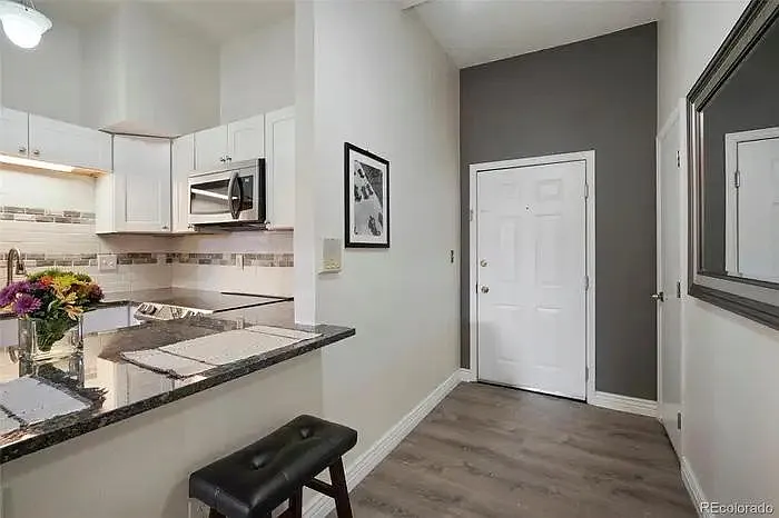 3233 Vallejo St #1A — Photo 4