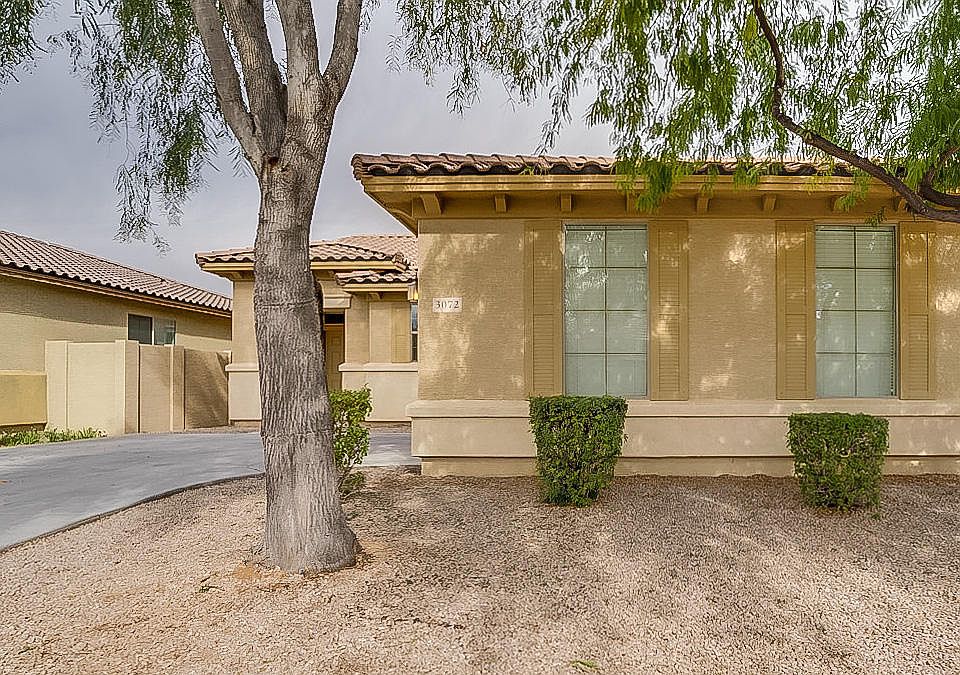 1st image of 3072 E Palmdale Ln