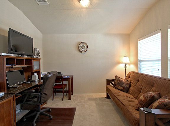 4th image of 2117 Sinclair Dr