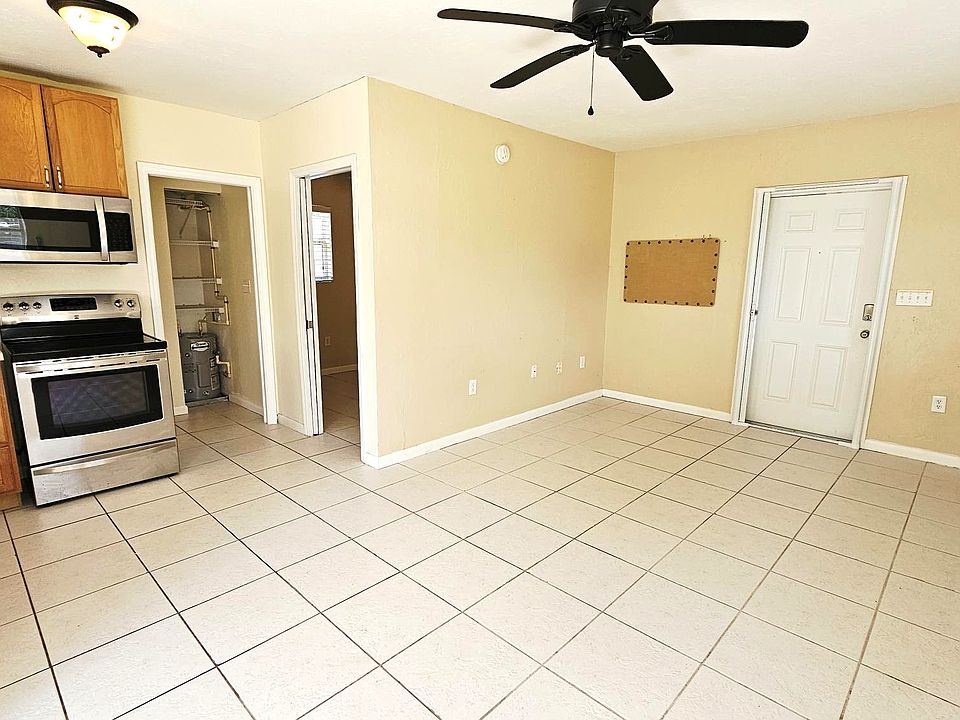 Dining room-living room