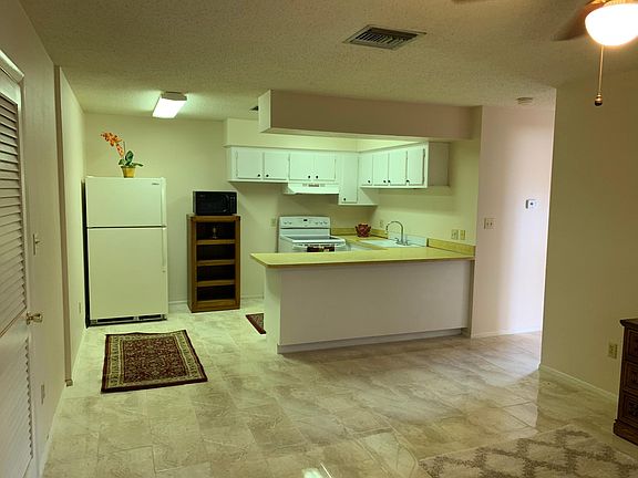4th image of 125 N Fernwood Ave APT 4