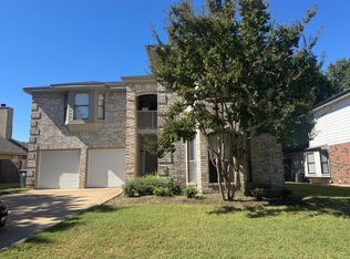 6320 Meadow Glen Dr, Arlington, TX 76018