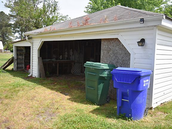 Storage Shed / Garage