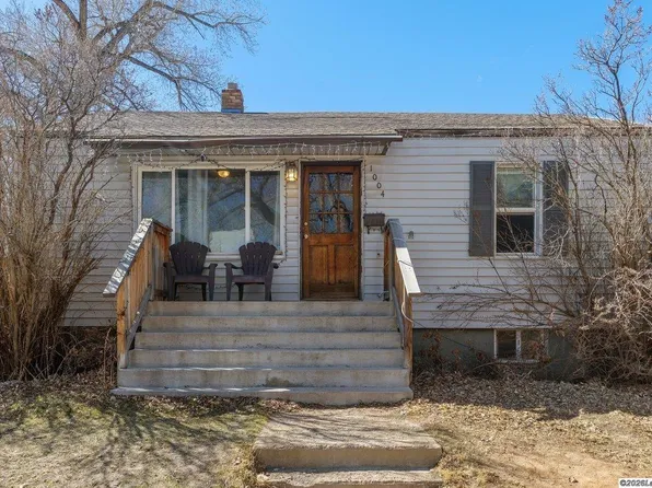 1004 S 7th St, Laramie, WY 82070