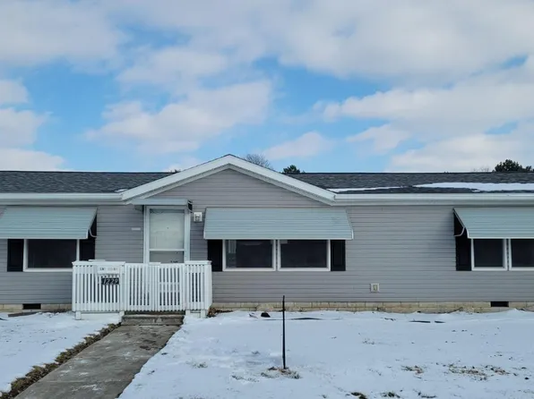 1229 Dickinson St, Fremont, OH 43420