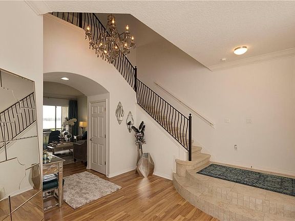2nd image of 8713 The Esplanade APT 4