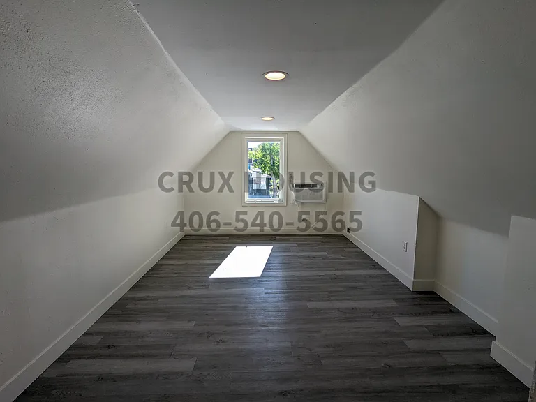 621 6th Ave N #5 — Photo 15