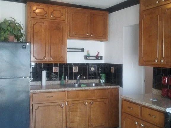 3rd image of 6025 Pompeii St