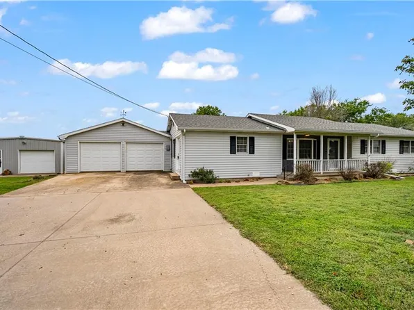 7839 1000th Rd, Fredonia, KS 66736