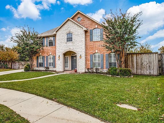 2nd image of 3213 Normandy Dr