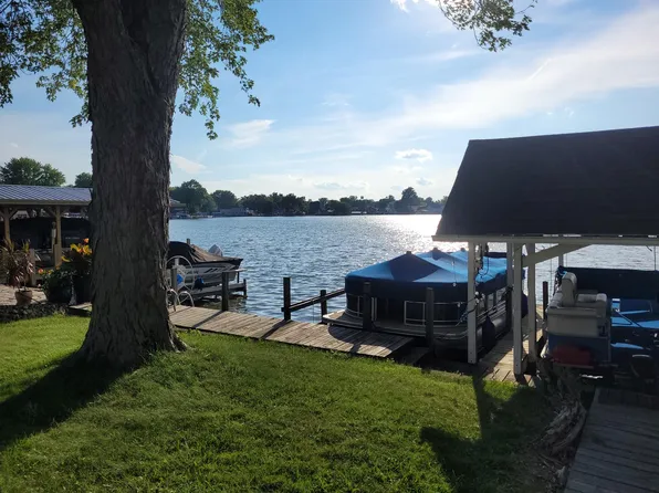 12149 Sunset View Dr NE, Millersport, OH 43046