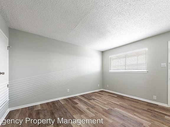 3rd image of 7314 Oak Manor Dr #502