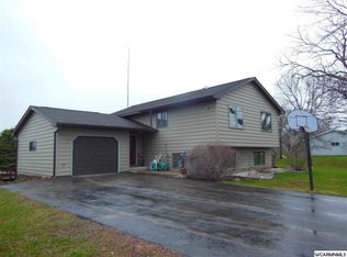504 Spicer Ave N, Raymond, MN 56282