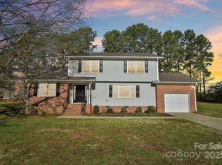 2611 Rolling Hills Dr, Monroe, NC 28110