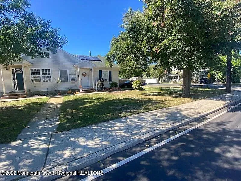 2 bed, 900 sqft, $2,500 — Photo 1