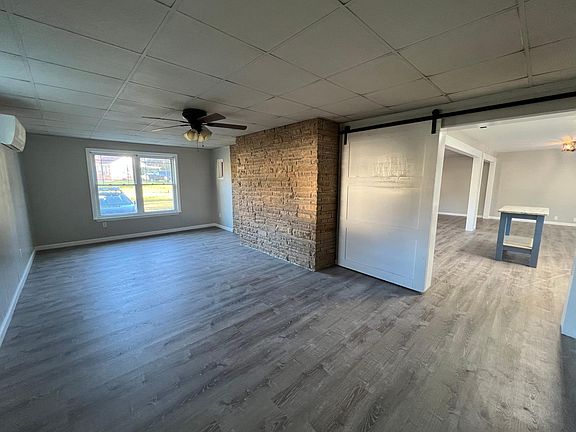4th image of 10066 Central Dr
