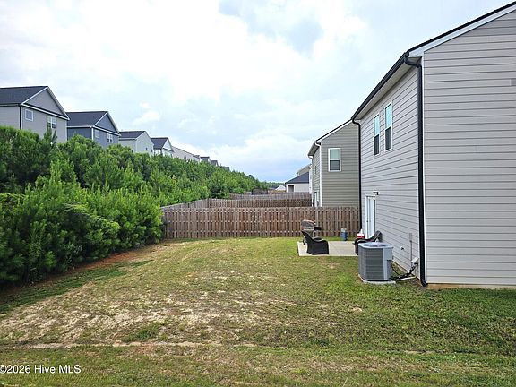 4th image of 1403 Deer Hollow Run