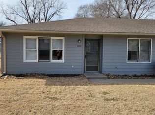 205 Maple St, Wamego, KS 66547