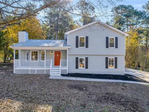 1750 Rose Garden Ln, Loganville, GA 30052