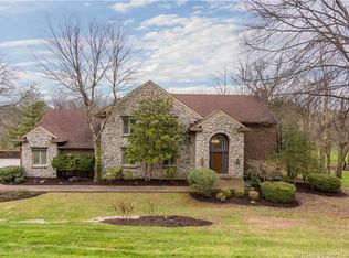 5658 Split Rail Dr, Jeffersonville, IN 47130