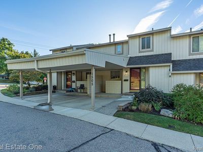 1505 Charter Oak Dr, Rochester, MI, 48309