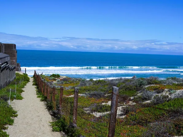 125 Surf Way APT 318, Monterey, CA 93940