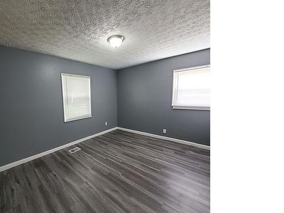 5th image of 4952 Dimson Dr S