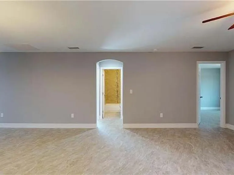 8535 Agate St — Photo 8