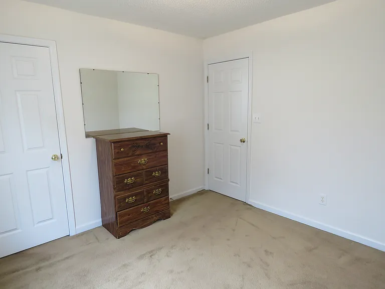 105 Joe Dr — Photo 5