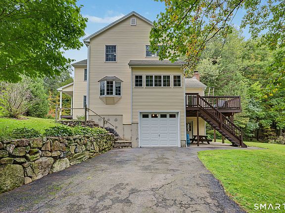 3rd image of 124 Hawley Road
