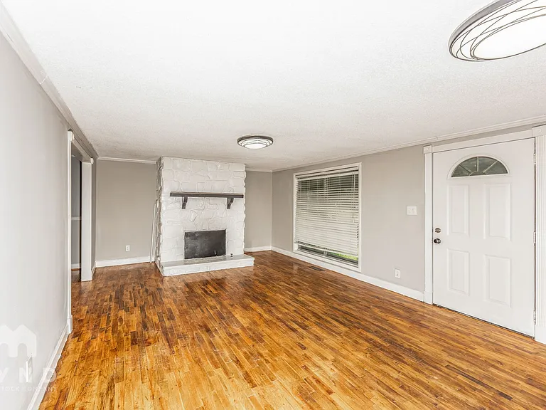 997 Kerr Rd — Photo 7
