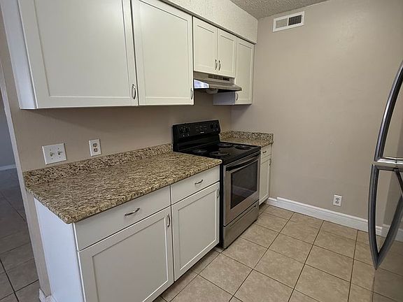 5th image of 1015-1021 S Saint Louis Ave #3