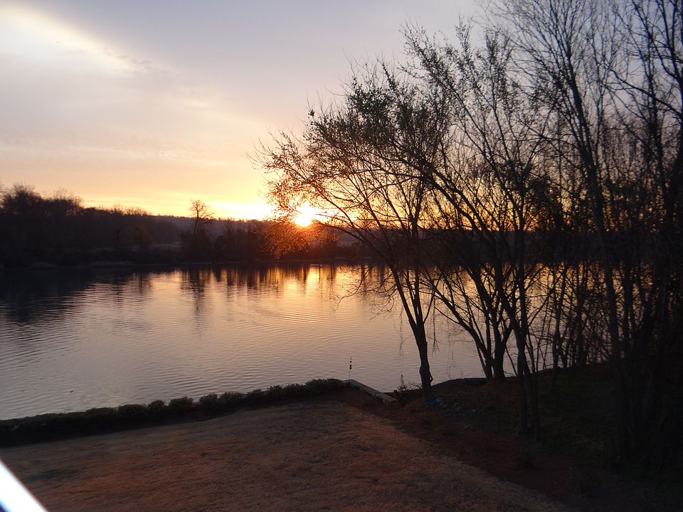 River "Wake Up" Scenery