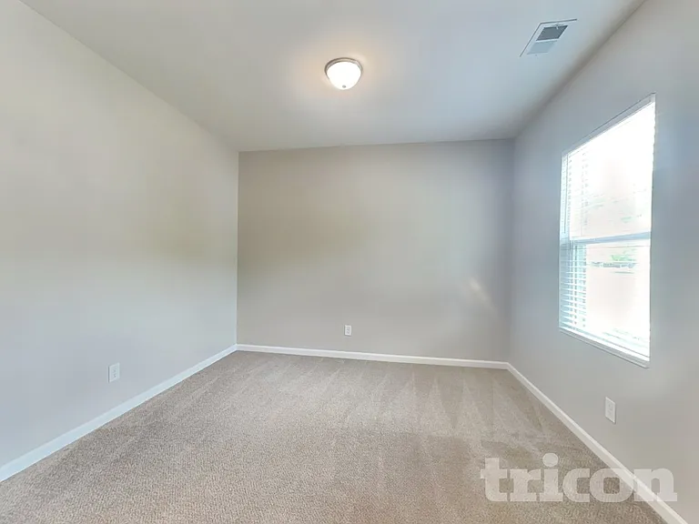 297 McCall Way — Photo 2