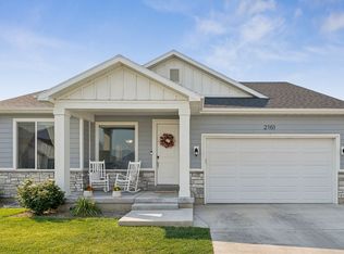 2161 W Pegasus Ave, Mapleton, UT 84664