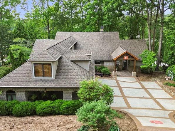 420 Shorecrest Dr, Clemson, SC 29631