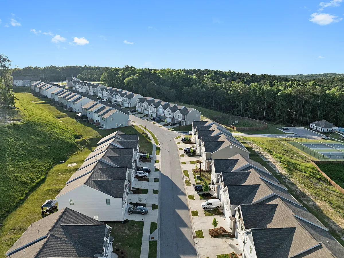Building Photo - Knoll Hollow Rd