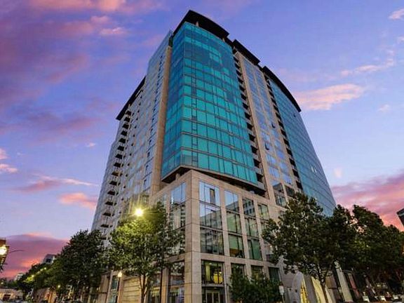 5th image of 38 N Almaden Blvd Unit 1001