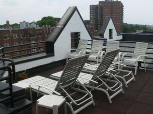 1933 Commonwealth Ave APT 610, Brighton, MA 02135