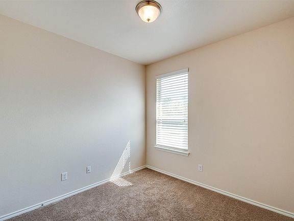 4th image of 4813 Wasatch Dr