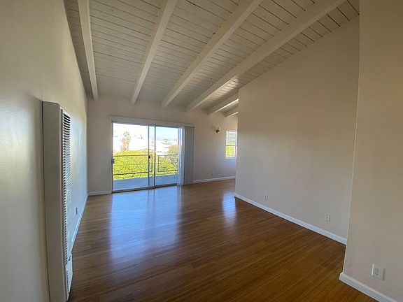 5th image of 2637 Centinela Ave #21