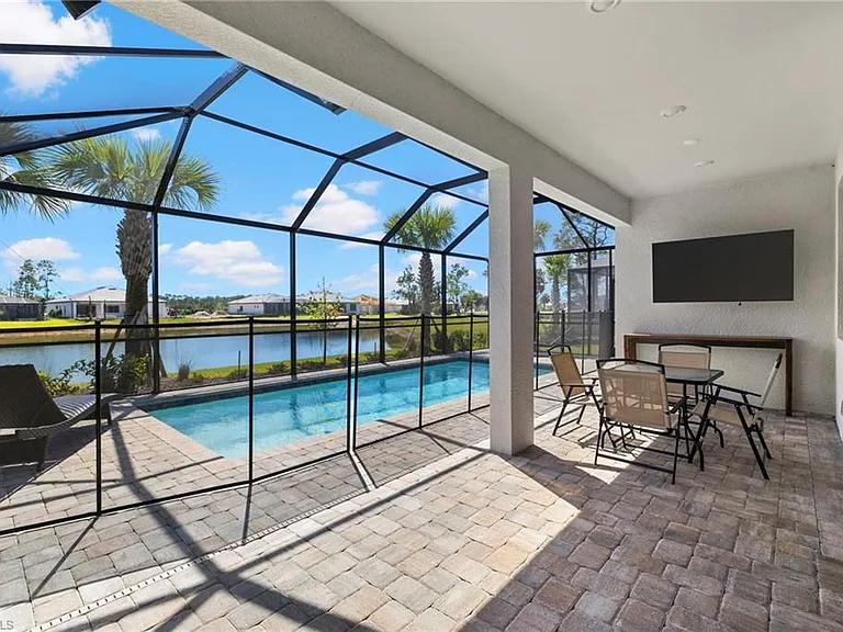 1854 Amador Ct — Photo 24
