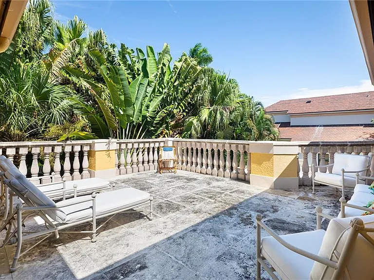 3280 Gordon Dr — Photo 39