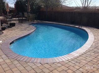 919 W 3rd St N, Middleton, ID 83644