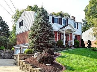 1948 Lammerton Dr, Allison Park, PA 15101