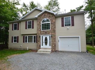 7385 Ventnor Dr, Tobyhanna, PA
